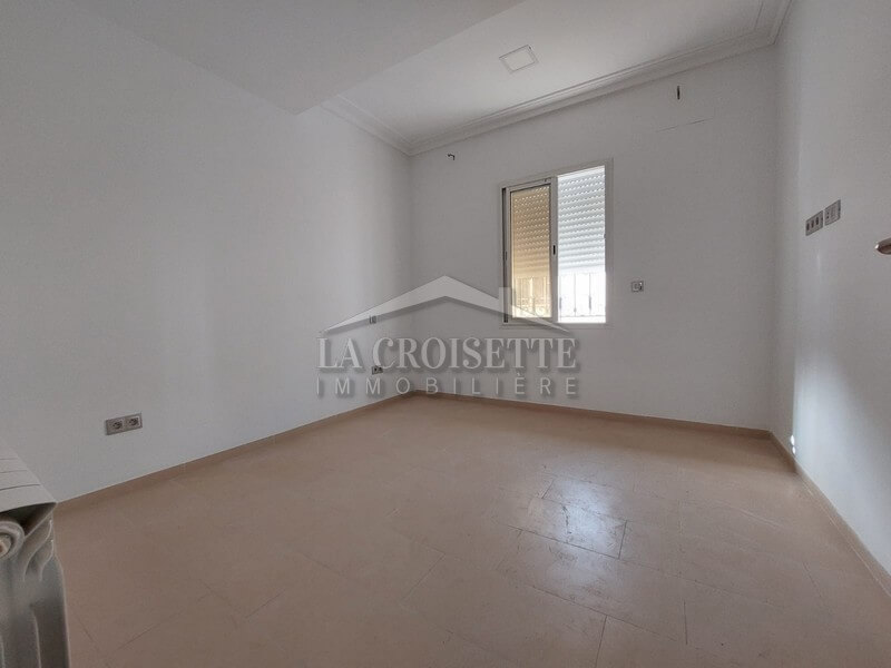 Etage de villa S+4 à Ain Zaghouan Sud